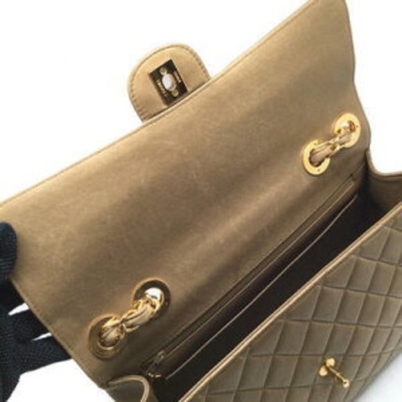 Christmas CHANEL Matelasse Chain Shoulder Bag Beige x - Picture 13 of 16